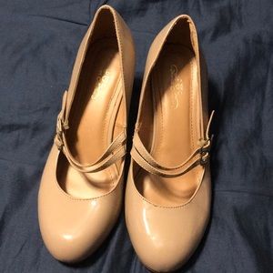 Journee Collection pumps